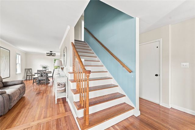 185 Kearns Avenue, Tiverton, RI 02878