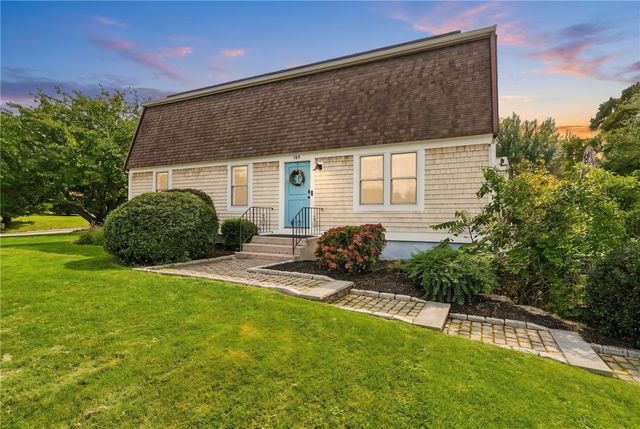 185 Kearns Avenue, Tiverton, RI 02878