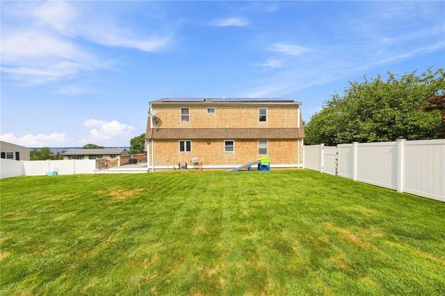 185 Kearns Avenue, Tiverton, RI 02878