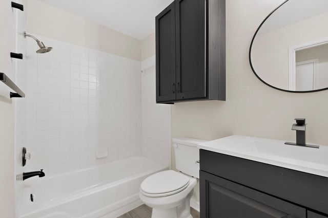 1825 Friars Tale LN, Austin, TX 78748