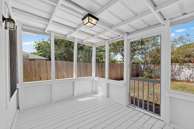 1825 Friars Tale LN, Austin, TX 78748