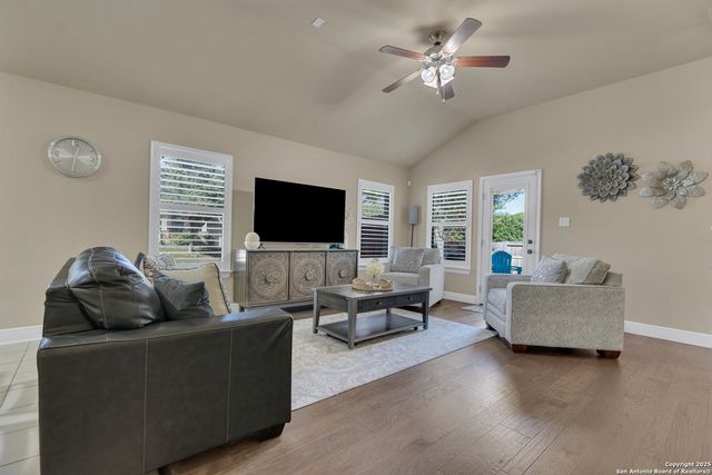 11727 Iris Way, San Antonio, TX 78253