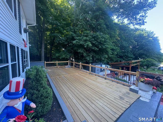 112 Woodbine Street 1, Naugatuck, CT 06770