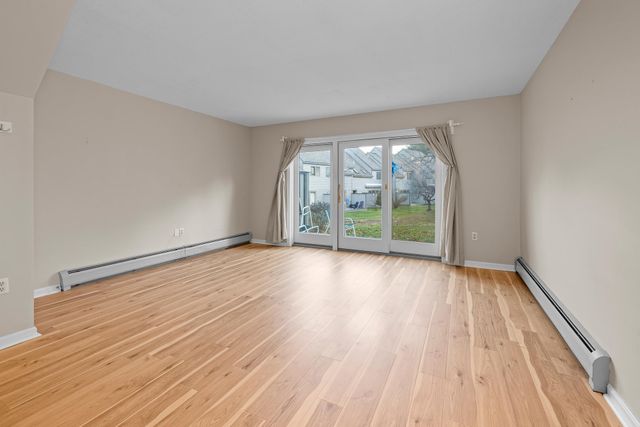 36 Juniper Drive # 6B, Hartford, VT 05001