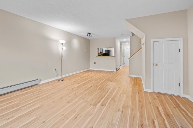 36 Juniper Drive # 6B, Hartford, VT 05001