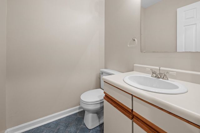 36 Juniper Drive # 6B, Hartford, VT 05001