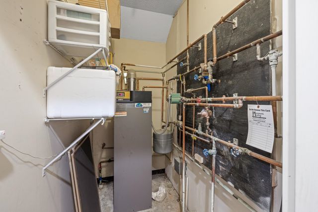 36 Juniper Drive # 6B, Hartford, VT 05001