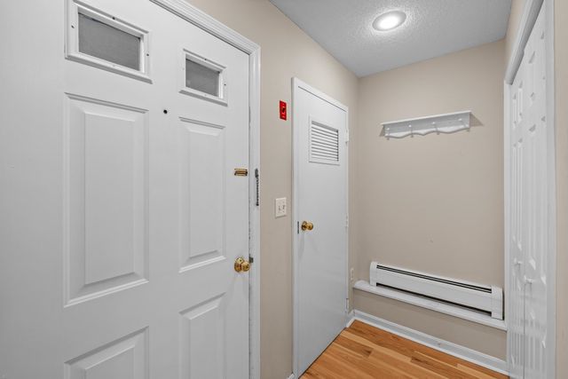 36 Juniper Drive # 6B, Hartford, VT 05001