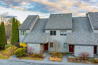 36 Juniper Drive # 6B, Hartford, VT 05001