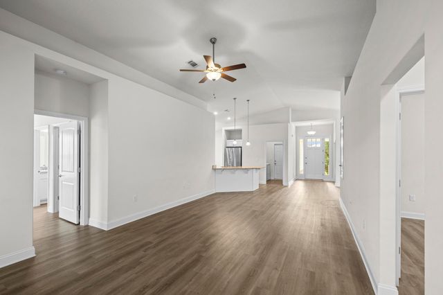 467 Marquis Way, Freeport, FL 32439
