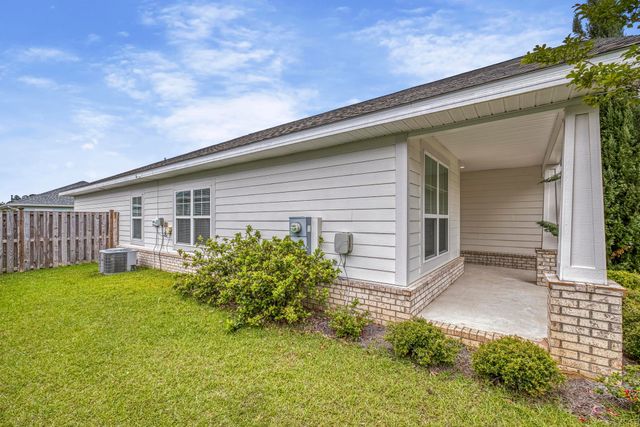 467 Marquis Way, Freeport, FL 32439