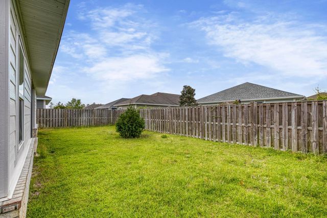 467 Marquis Way, Freeport, FL 32439