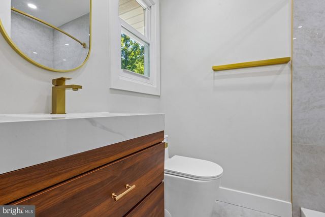410 WAYNE DR, Cinnaminson, NJ 08077