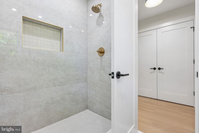 410 WAYNE DR, Cinnaminson, NJ 08077