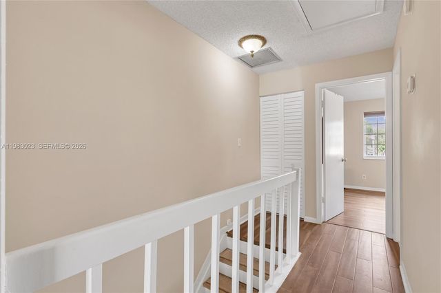 2881 S Cambridge Ln, Cooper City, FL 33026