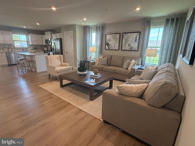 2506 CROWN POINT CIR, Frederick, MD 21702