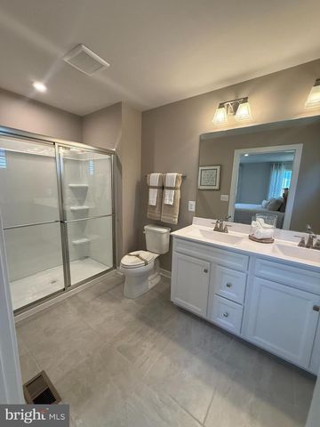 2506 CROWN POINT CIR, Frederick, MD 21702