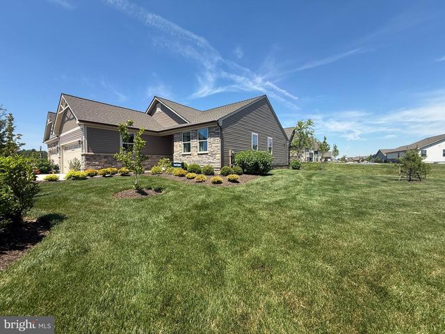 2506 CROWN POINT CIR, Frederick, MD 21702