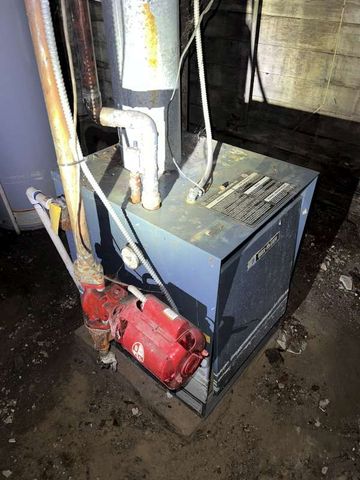 8240 S Clyde Avenue, Chicago, IL 60617