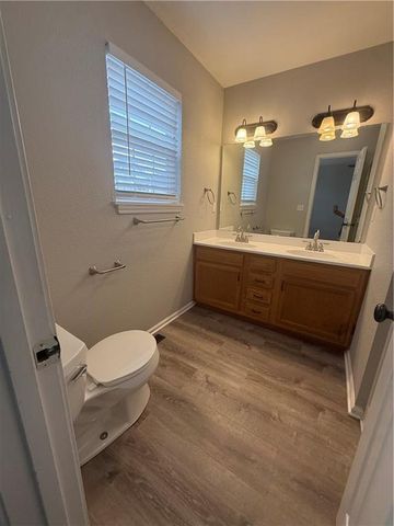 314 NE Coldwater Creek Drive, Grain Valley, MO 64029