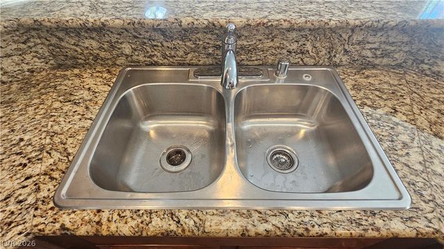 5367 Glenburnie Street, Las Vegas, NV 89122