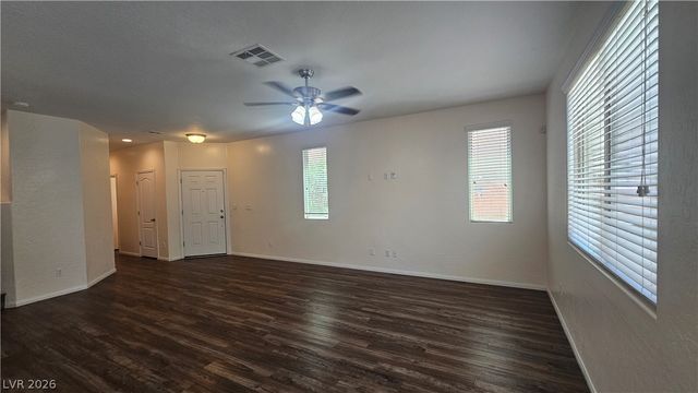 5367 Glenburnie Street, Las Vegas, NV 89122