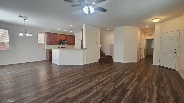 5367 Glenburnie Street, Las Vegas, NV 89122