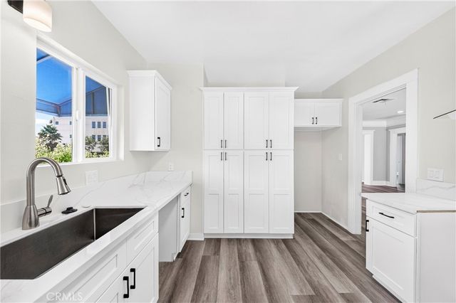 184 S Harvard Boulevard, Los Angeles, CA 90004