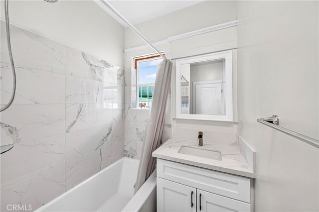 184 S Harvard Boulevard, Los Angeles, CA 90004
