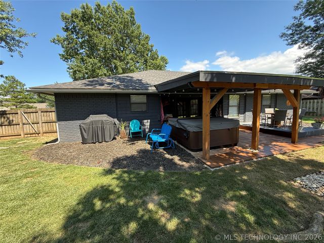 2503 Mallard Lane, Mcalester, OK 74501
