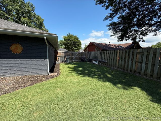 2503 Mallard Lane, Mcalester, OK 74501