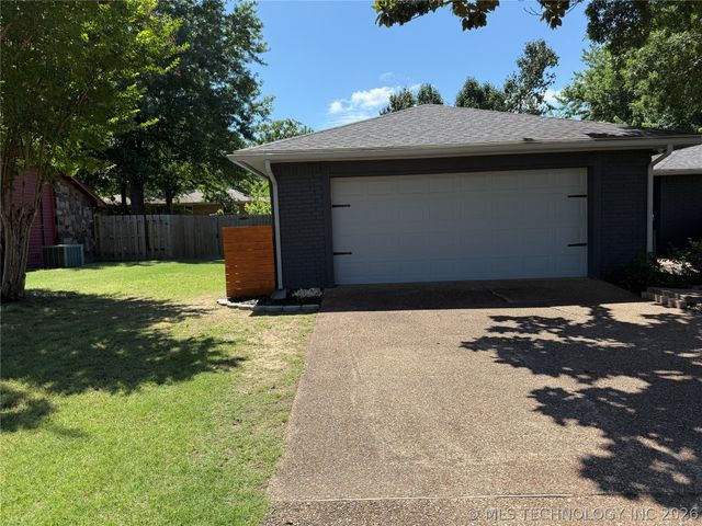 2503 Mallard Lane, Mcalester, OK 74501