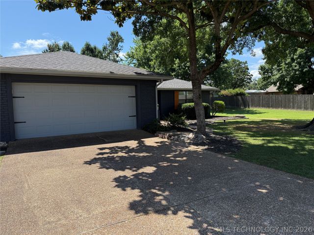 2503 Mallard Lane, Mcalester, OK 74501