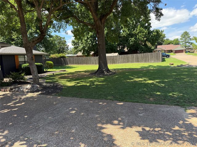 2503 Mallard Lane, Mcalester, OK 74501