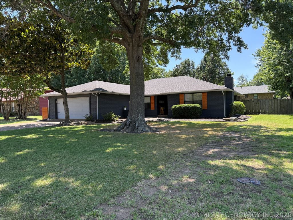 2503 Mallard Lane, Mcalester, OK 74501