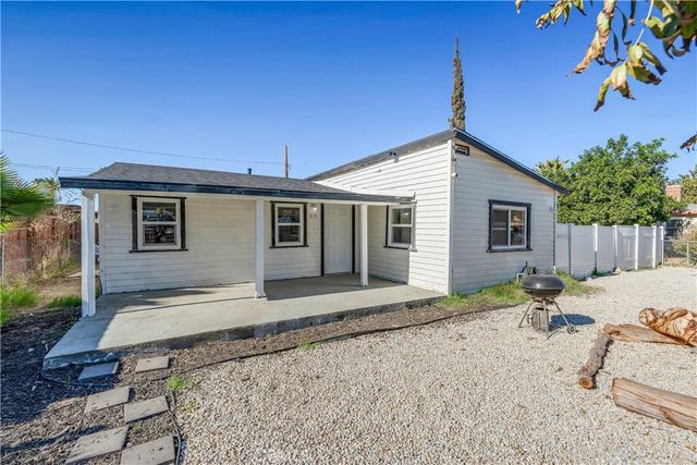 415 N Santa Fe, Hemet, CA 92543