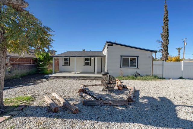 415 N Santa Fe, Hemet, CA 92543