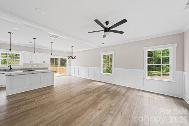 906 Dewey Street, Badin, NC 28009