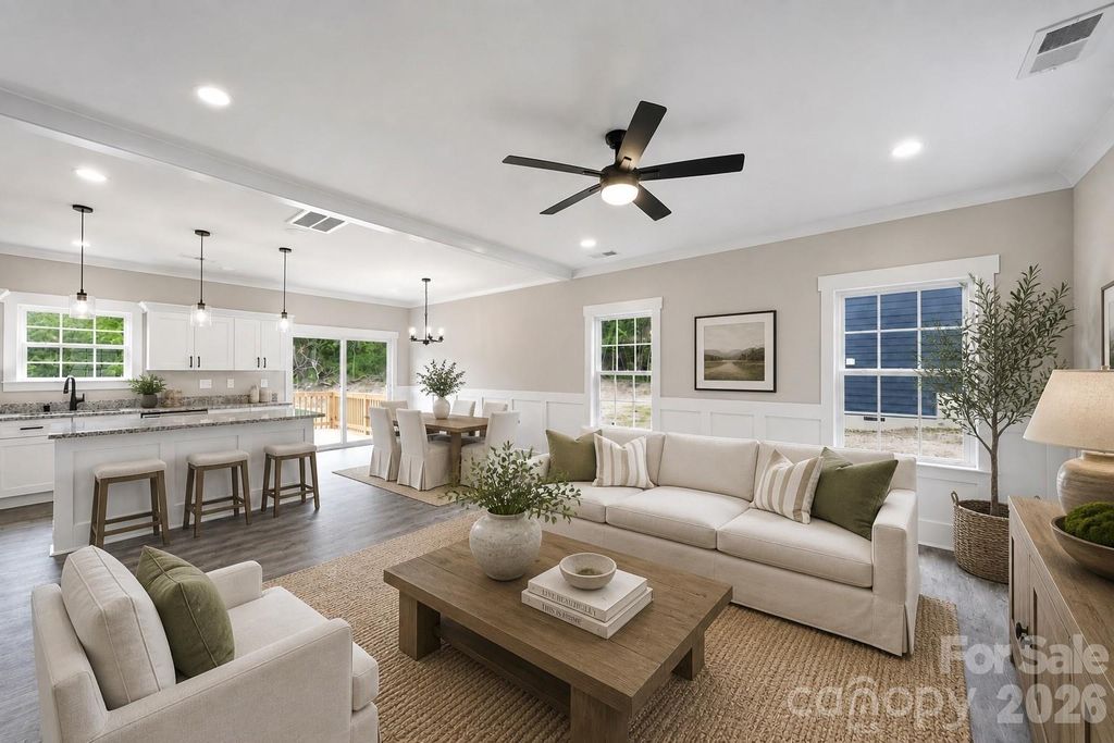 906 Dewey Street, Badin, NC 28009