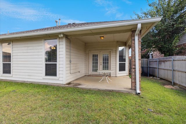 2329 Moccassin Lane, Fort Worth, TX 76177