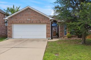 2329 Moccassin Lane, Fort Worth, TX 76177