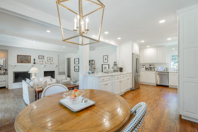 73 W Bartram Road, Lookout Mountain, TN 37350