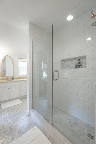 73 W Bartram Road, Lookout Mountain, TN 37350