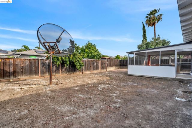 2221 Arata Way, Antioch, CA 94509