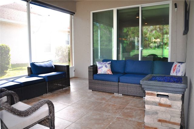 554 Gossamer Wing Way, Sebastian, FL 32958