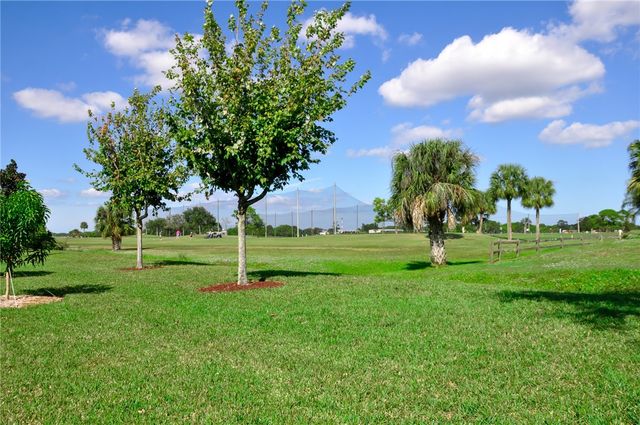 554 Gossamer Wing Way, Sebastian, FL 32958