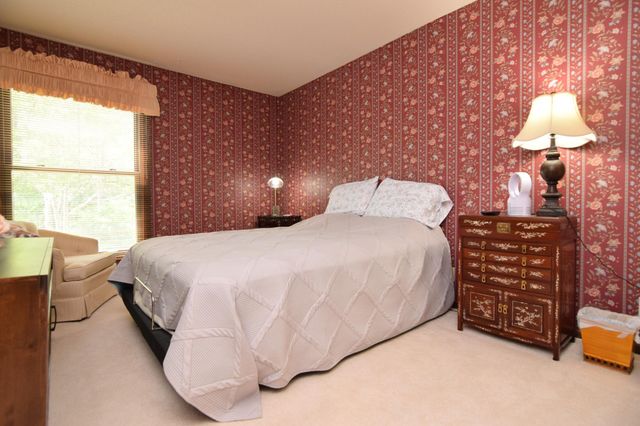 9600 Portland Avenue S 205, Bloomington, MN 55420