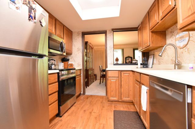 9600 Portland Avenue S 205, Bloomington, MN 55420