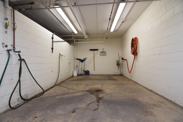 9600 Portland Avenue S 205, Bloomington, MN 55420