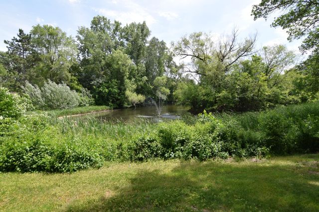 9600 Portland Avenue S 205, Bloomington, MN 55420